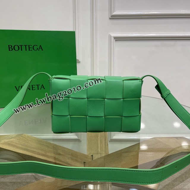 Bottega veneta高端女包 KF0017木薯 寶緹嘉新款放大編織斜挎包 BV經典款單肩斜挎編織女包  gxz1303